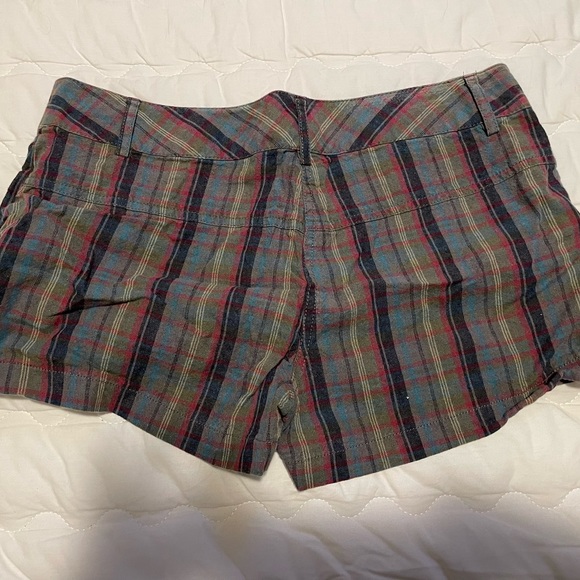🔥 3/$25 - Zinc shorts (size 7) - Picture 2 of 3